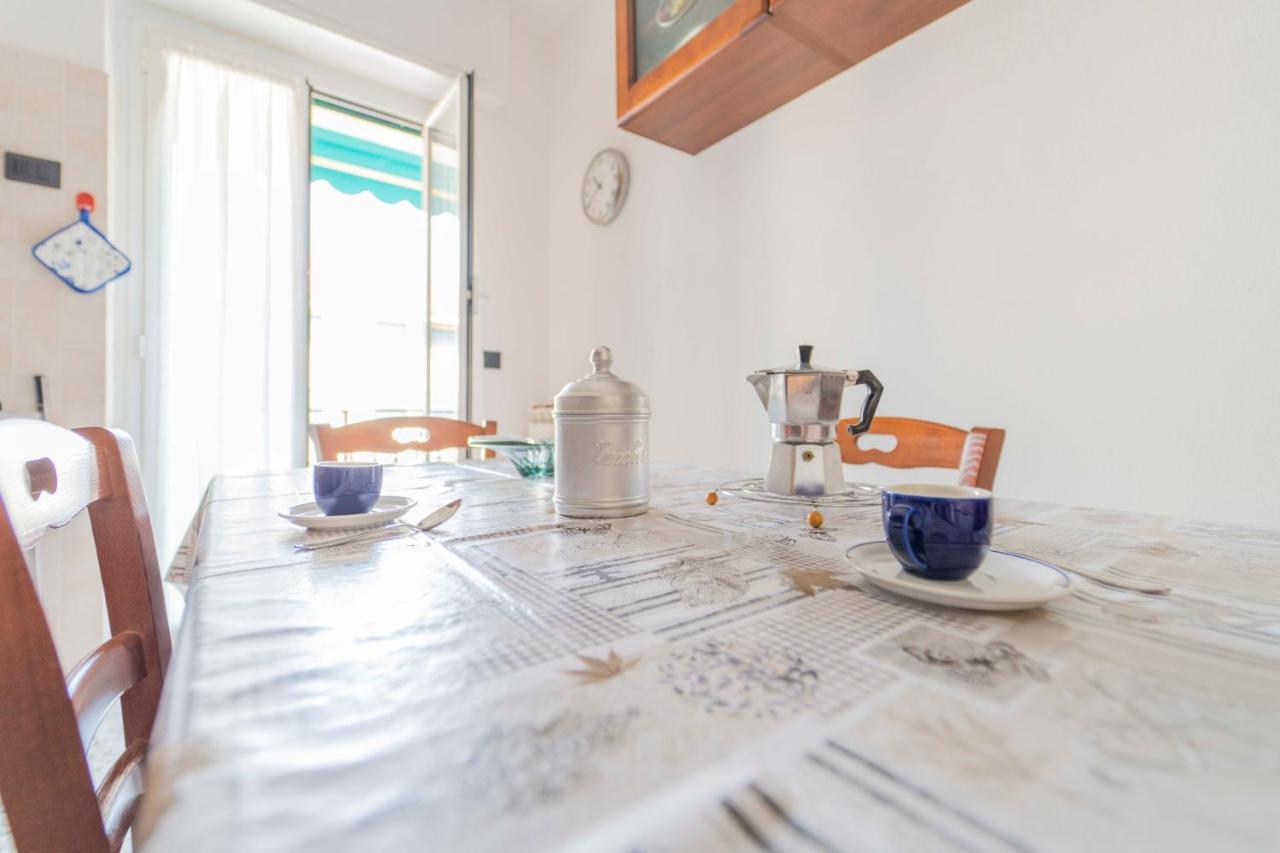 193 - Casa Via Della Chiusa - Centralissimo E Vicino Alla Baia Del Silenzio, Spiaggia E Mare 150M - Parcheggio Gratis Incluso E Aria Condizionata Sestri Levante Kültér fotó