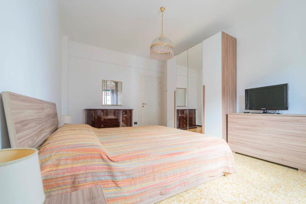 193 - Casa Via Della Chiusa - Centralissimo E Vicino Alla Baia Del Silenzio, Spiaggia E Mare 150M - Parcheggio Gratis Incluso E Aria Condizionata Sestri Levante Kültér fotó